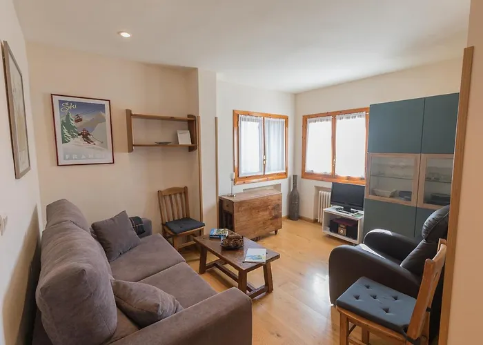 By Pirineos 360 - Sencillo Y Fresco - Ideal Parejas